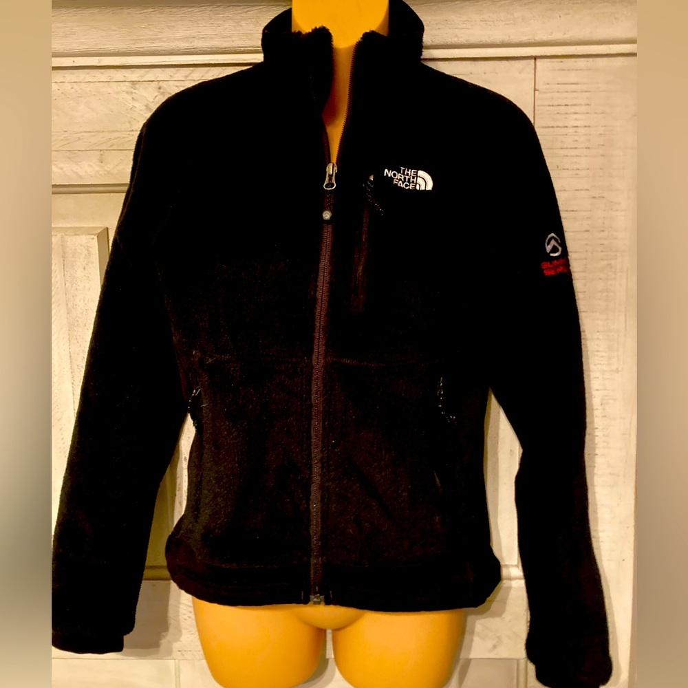 The Northface Summit black zip s/p EUC